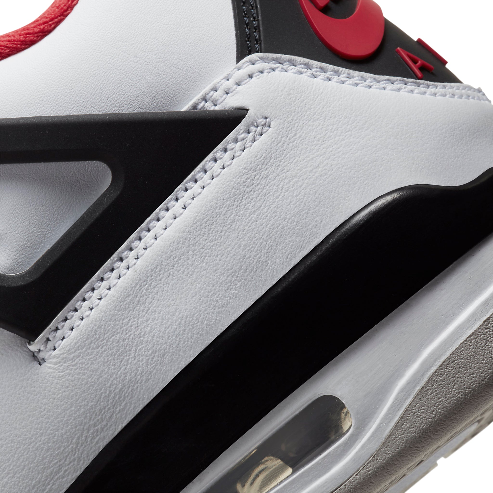 Logo view of Air Jordan 4 Retro Fire Red 2020 DC7770-160